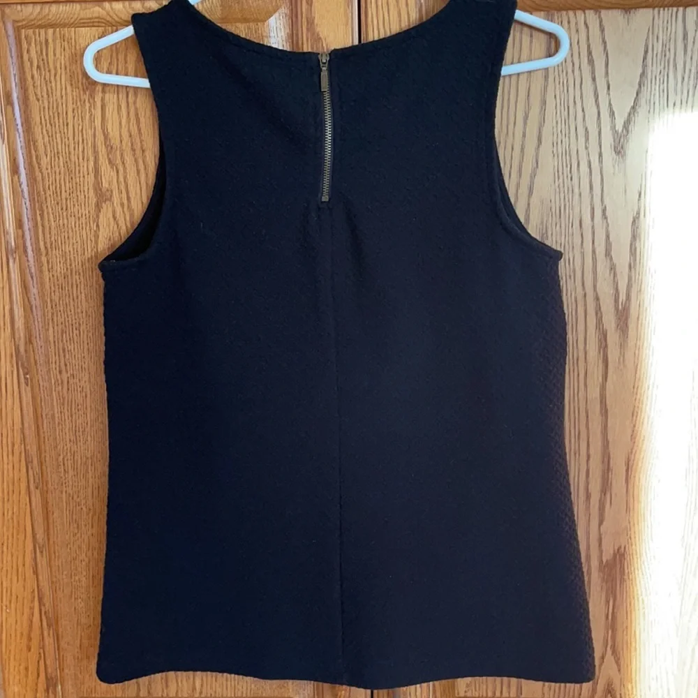 Old Navy tank top size M 🥰🥰 - Picture 3 of 3